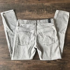 VINCE. Five pocket skinny jeans